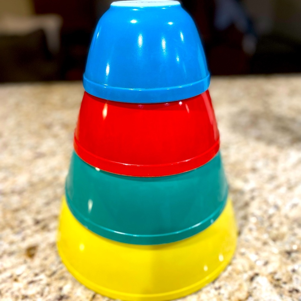 💙💚💛❤️Pyrex Primary Color Mixing Bowl Set❤️💛💚💙